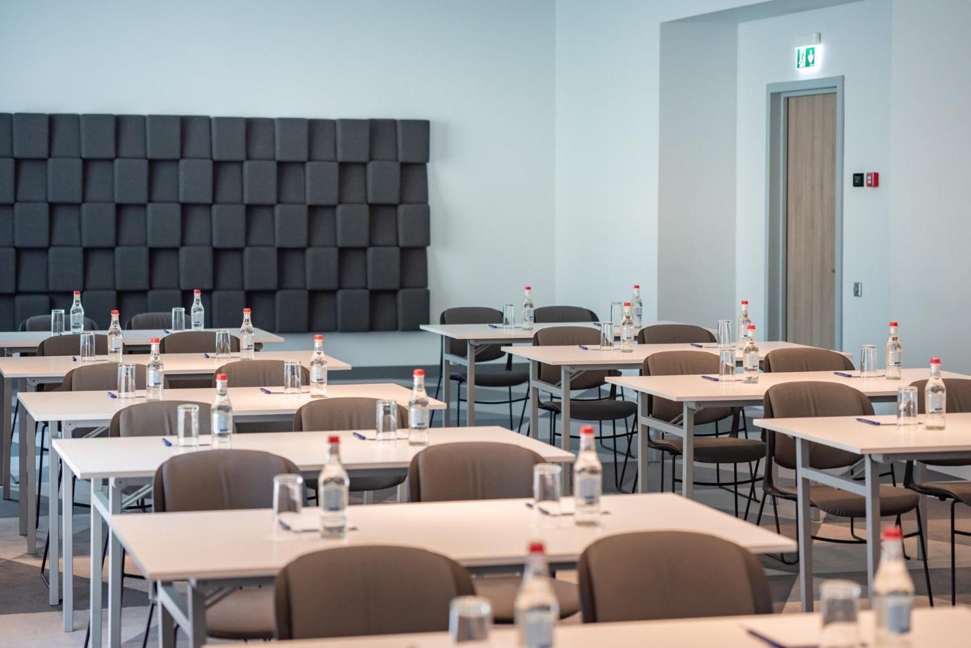Holiday Inn Express - Yerevan By Ihg Екстер'єр фото