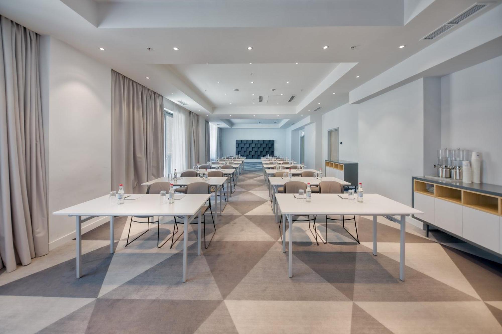Holiday Inn Express - Yerevan By Ihg Екстер'єр фото