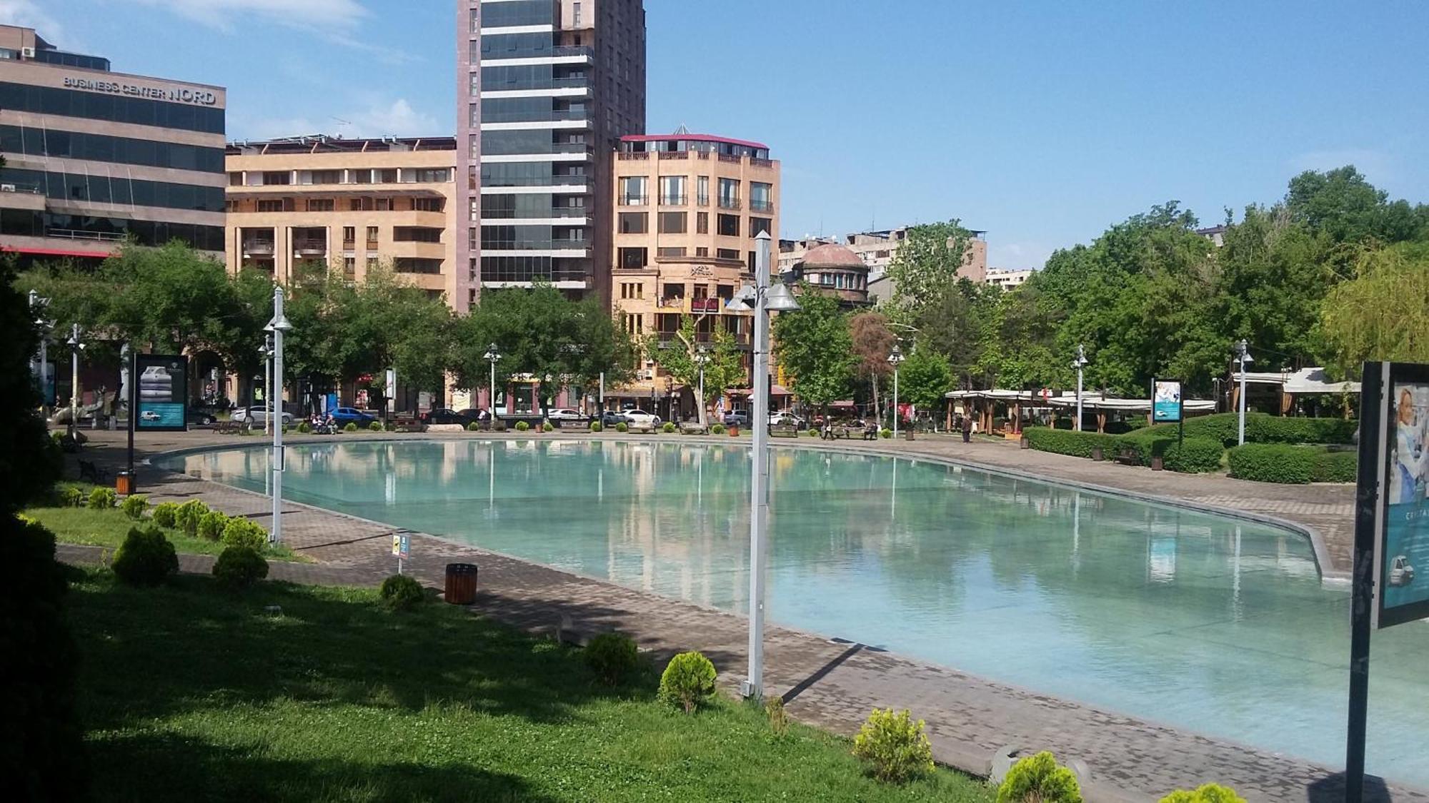 Holiday Inn Express - Yerevan By Ihg Екстер'єр фото