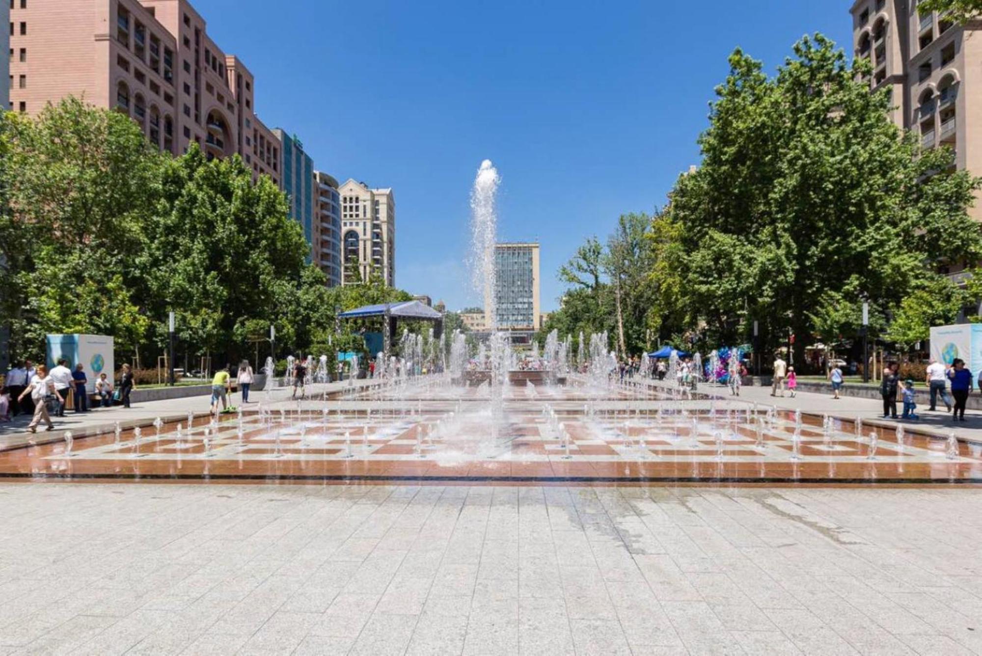 Holiday Inn Express - Yerevan By Ihg Екстер'єр фото
